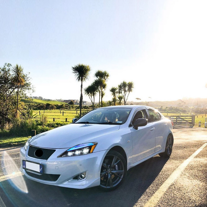 VLAND LED Projector Headlights For Lexus IS250/IS250C IS350/IS350C IS220d ISF 2006-2013 With Animation& Blue Breathing